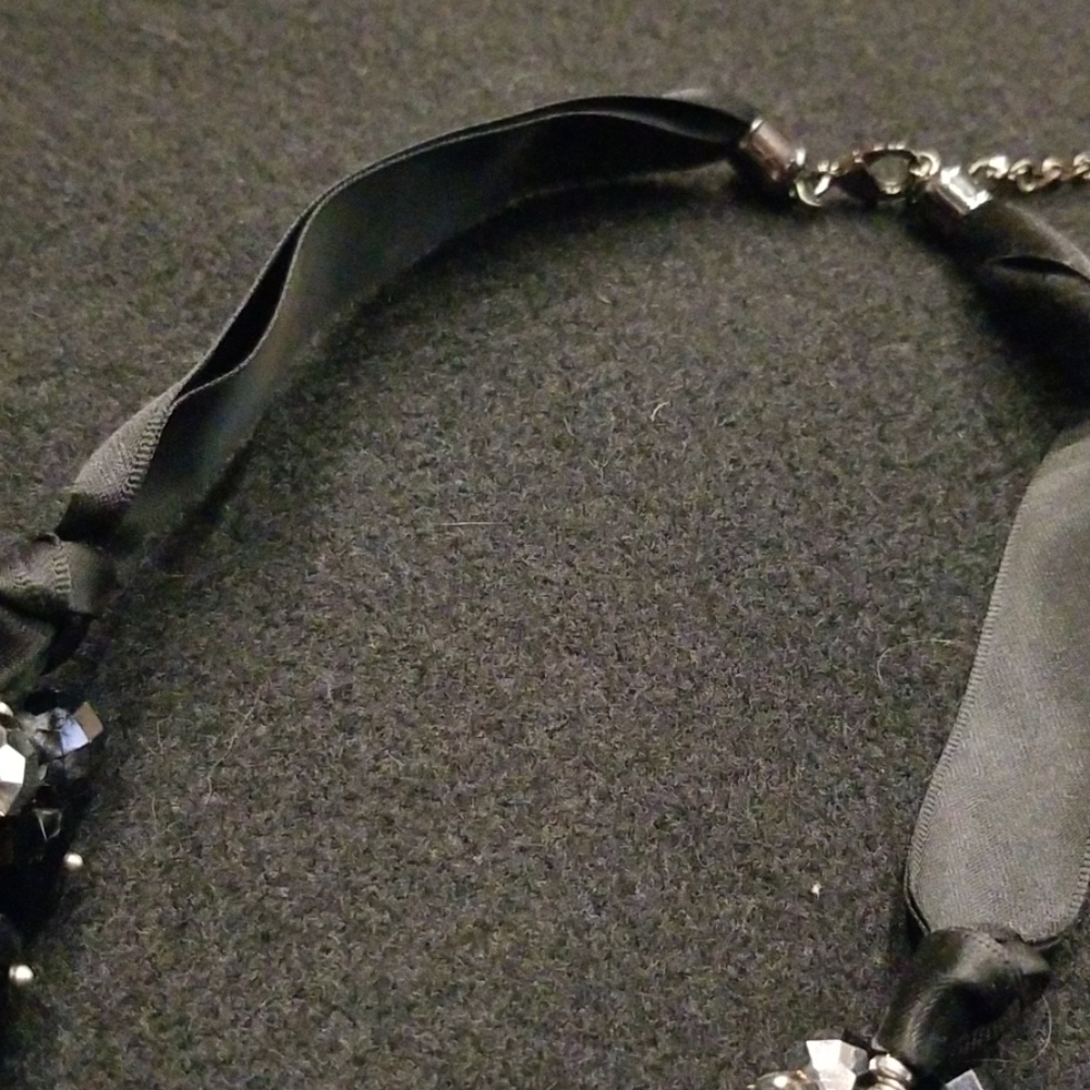 Black Silver Bead Ribbon Choker Bib Necklace - Picture 3 of 4
